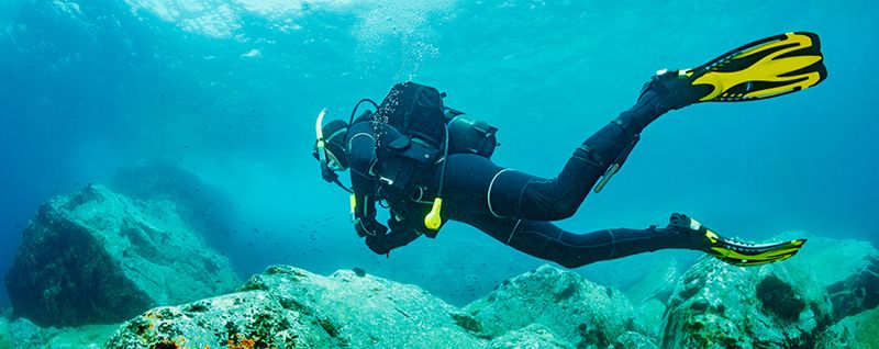 scuba diving under sea -SingSaver
